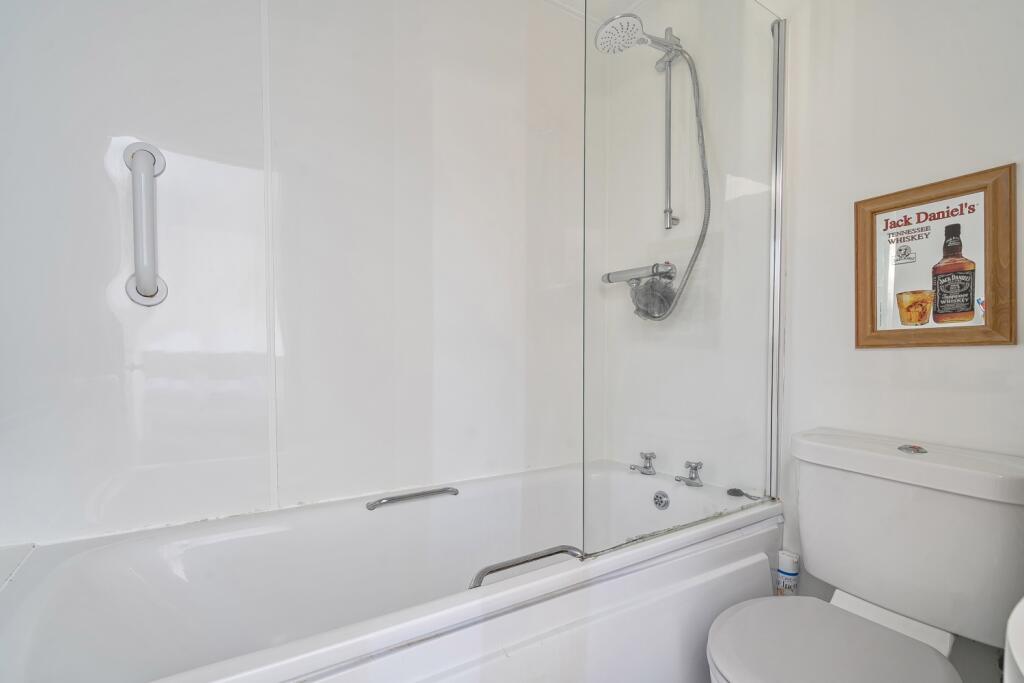 1386820-3-69304b823e7f3