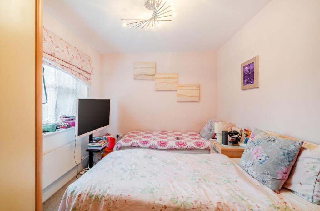 Davidson Frost-Wellings, DFW, Fauna Close, Bedroom