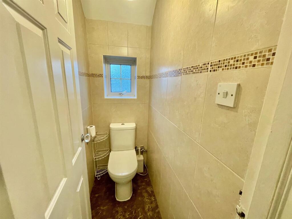 12 Kemble Close WC.jpg
