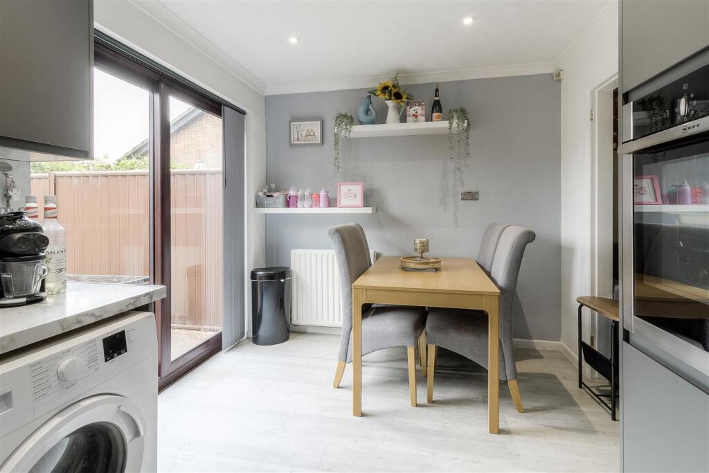 Medway Drive dining area