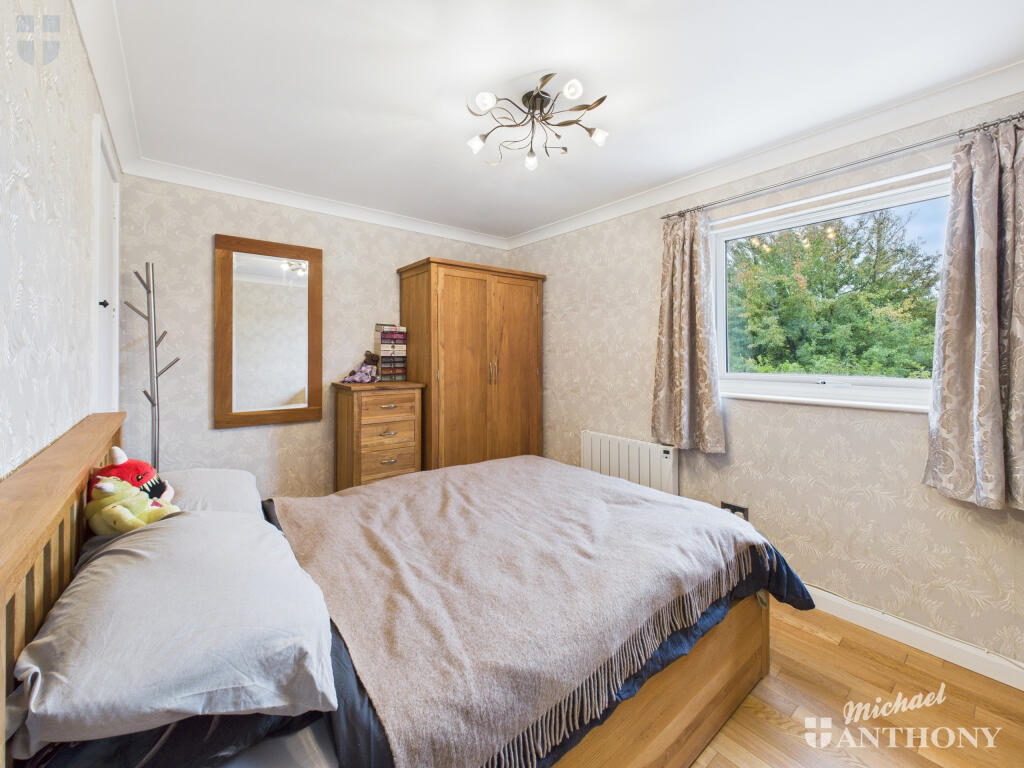 CAM03852G0-PR0431-STILL001