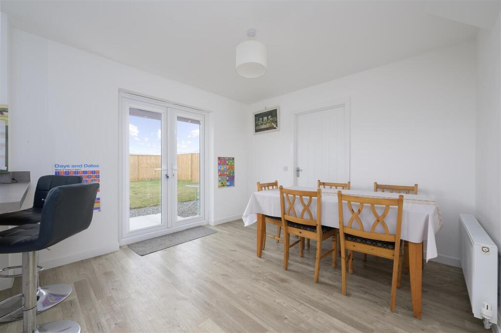 24 Jenny McCallum Way 020.jpg