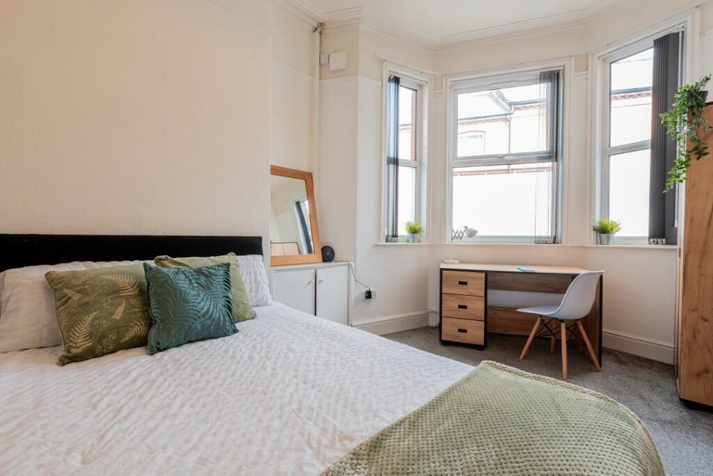 73719_5ER_IMG_02_...