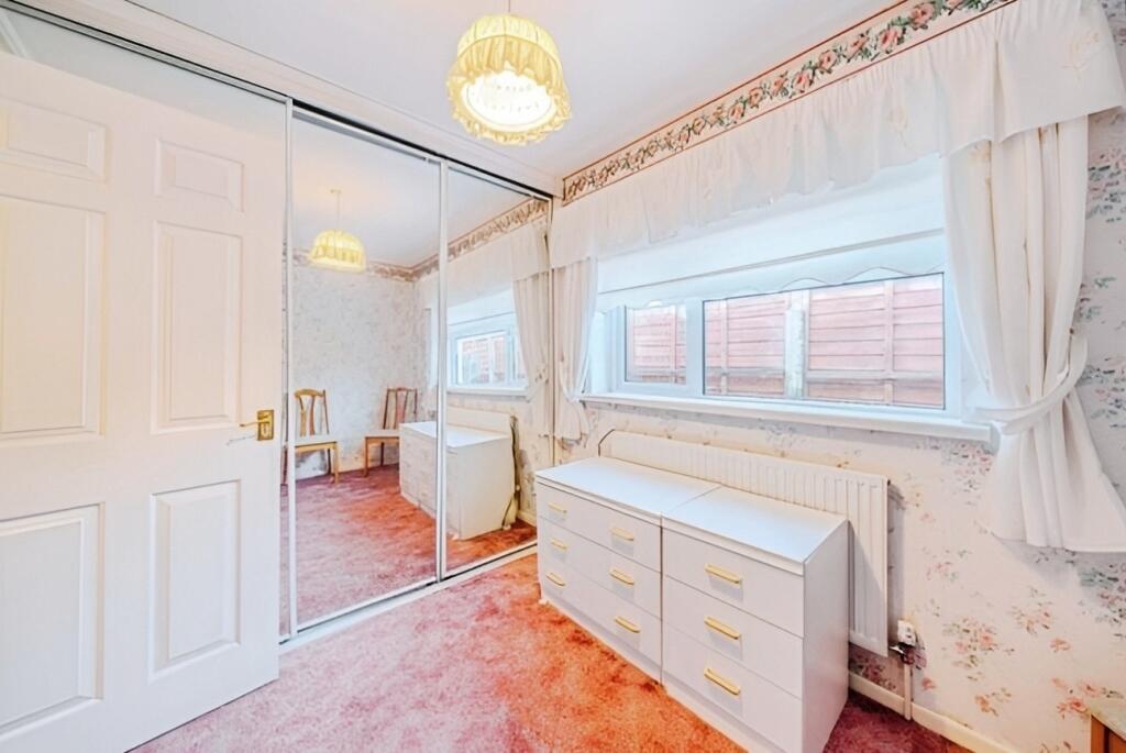 pbox-bedroom-326878.jpeg