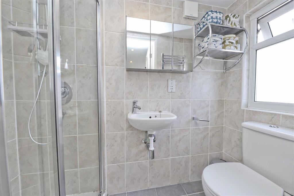 En-suite Bathroom
