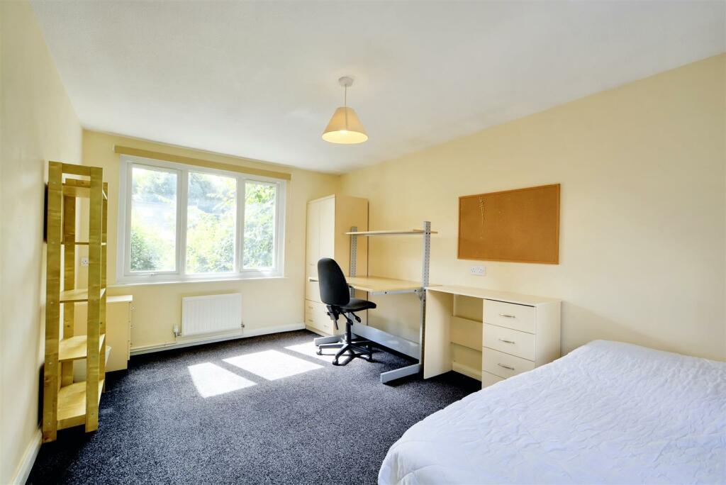 Bedroom 8_2.jpeg