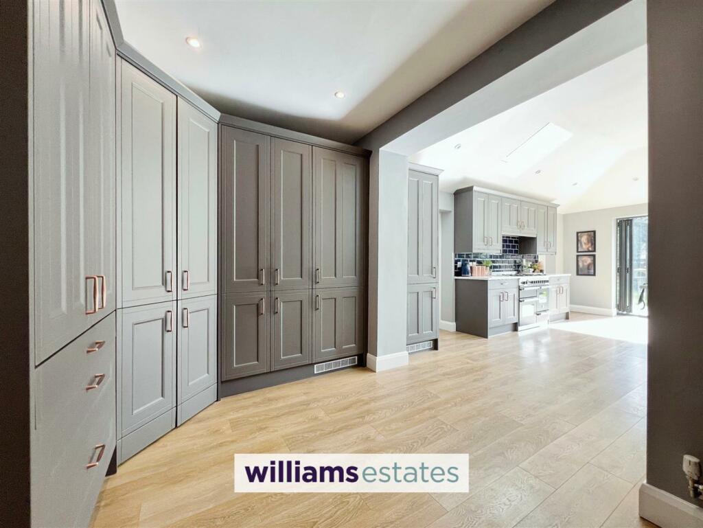 Kitchen/Open Plan Living Area