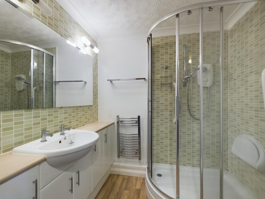 CAM02313G0-PR0061-STILL001