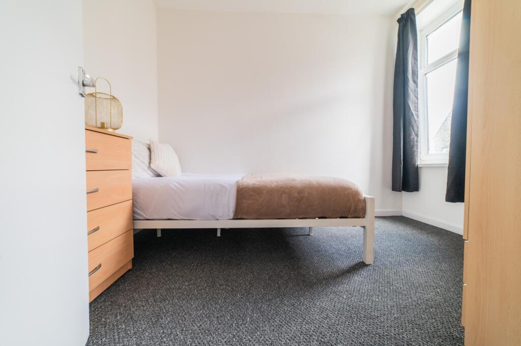 Call 02920 668585 to secure your viewing _5