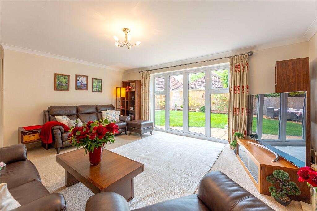 Sitting Room To Fren