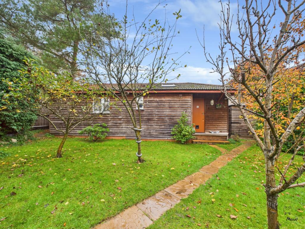 CAM02615G0-PR0135-STILL009