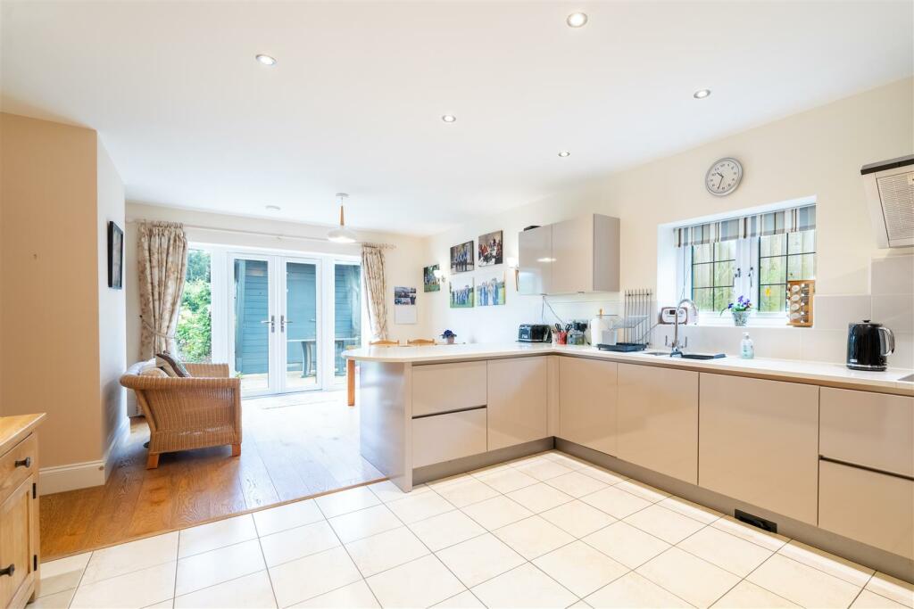 Kitchen.jpg