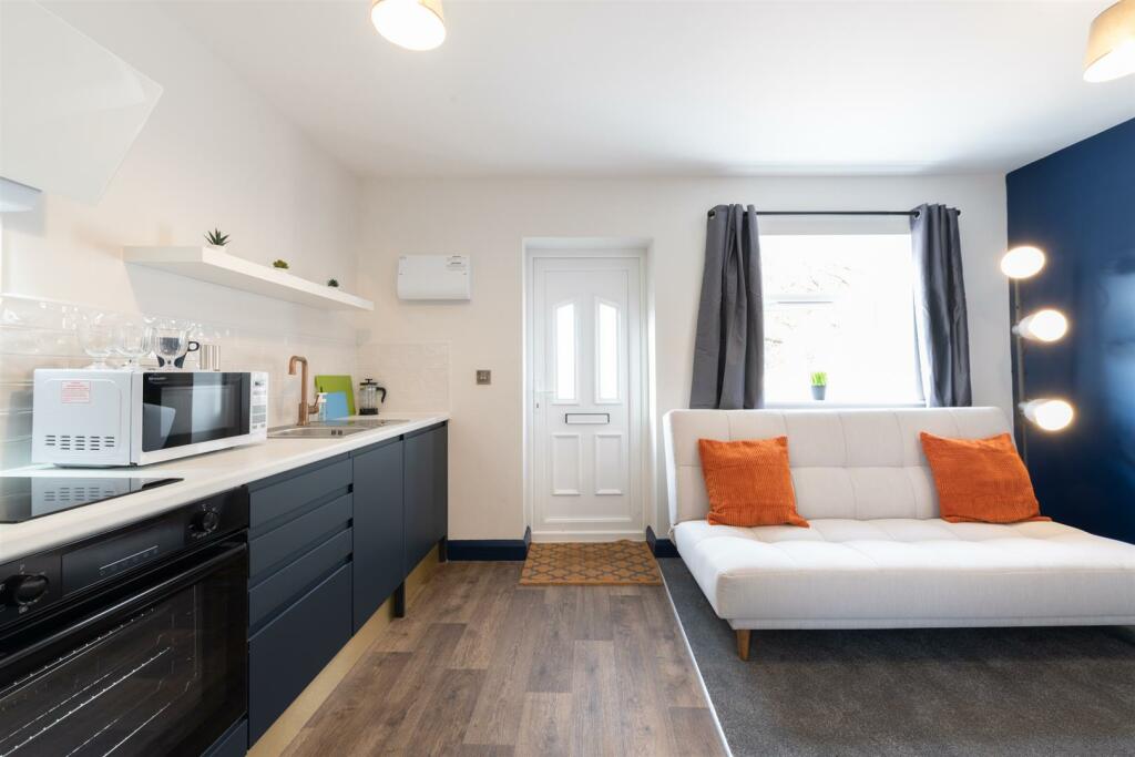 Flat 4 Flats 1-4 at 81 Devon Road Bristol BS5 6ED 