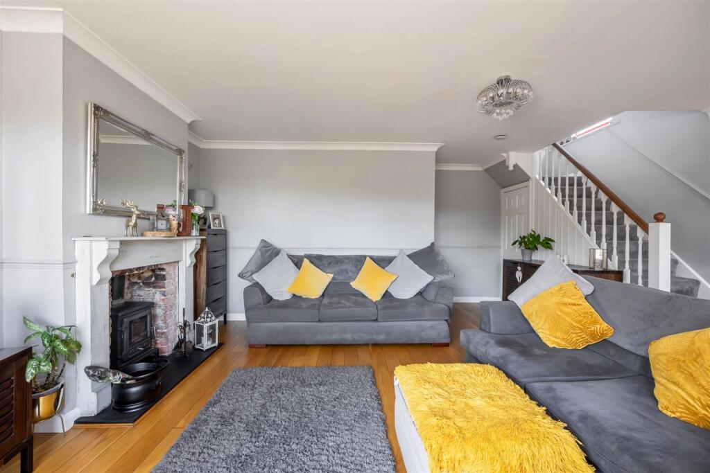 Drove Road 51 LOUNGE.jpeg