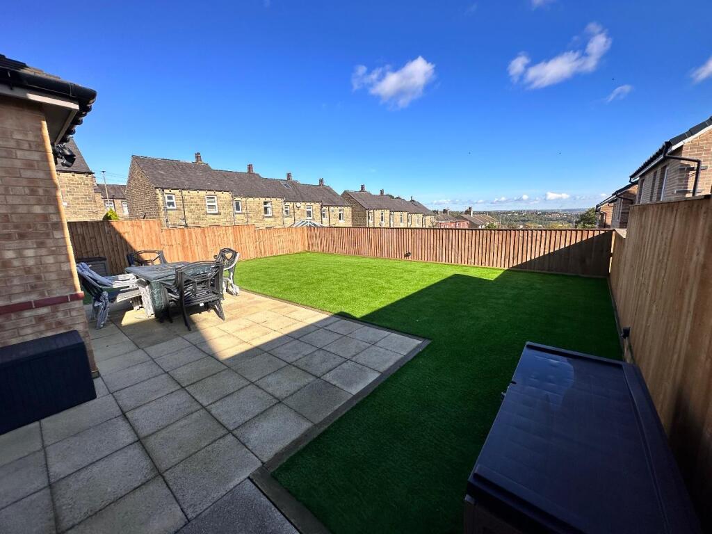 FURTHER EXTERNAL PHOTOGRAPHS