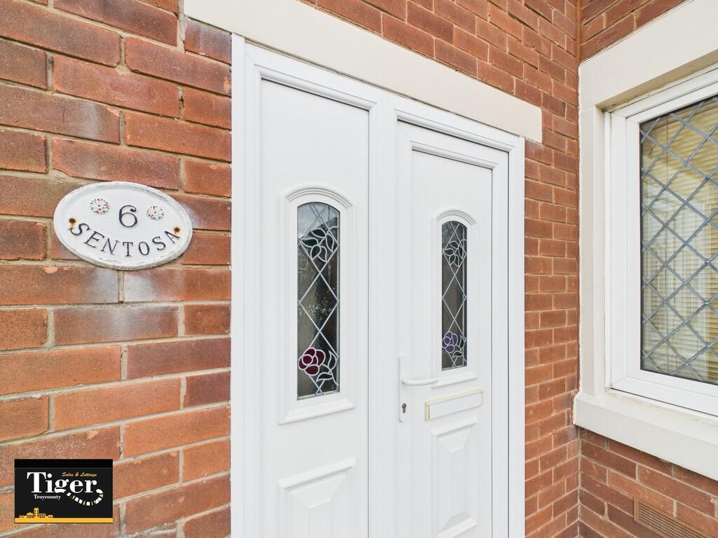 CAM02176G0-PR0516...