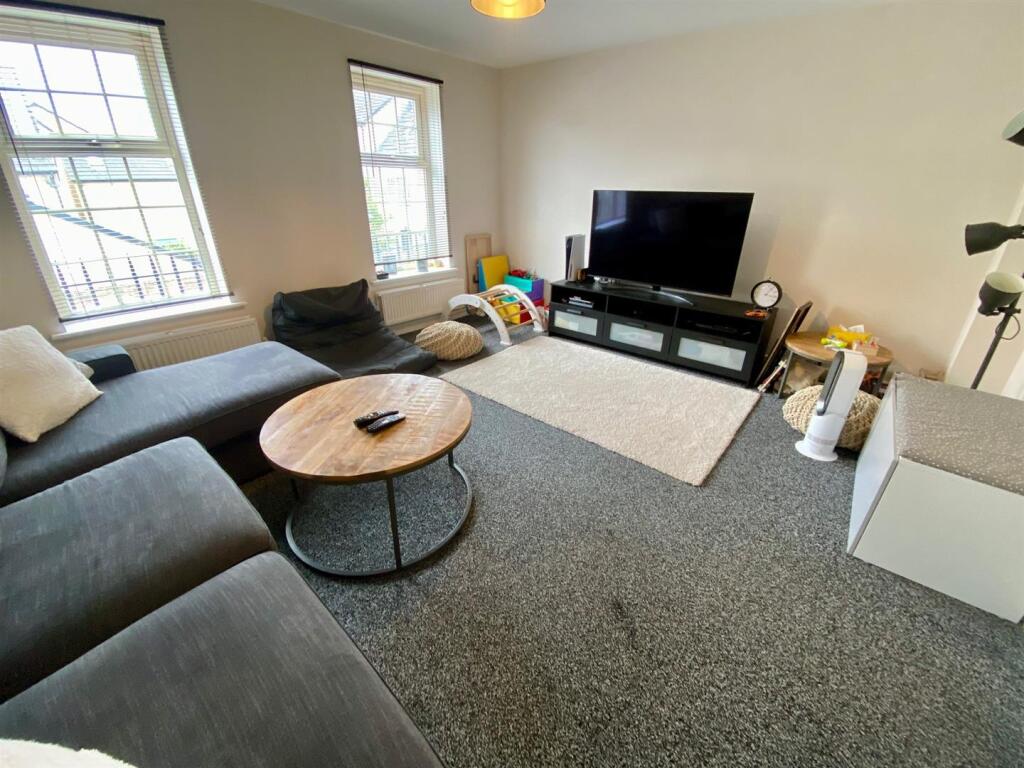 lounge.jpg