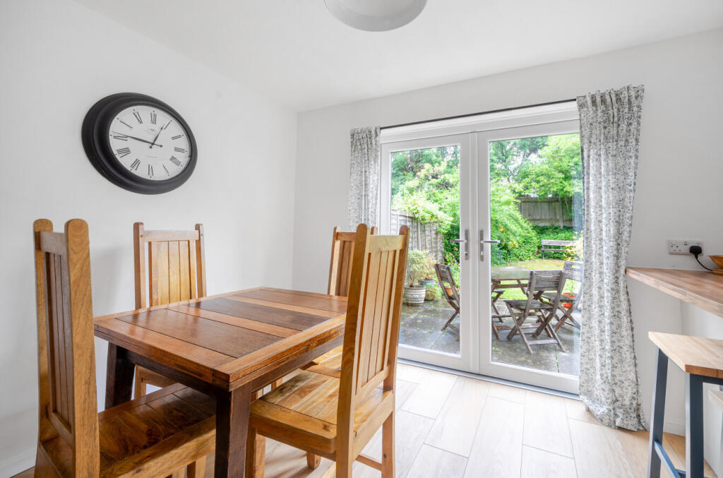 1303083-10-683ee6...