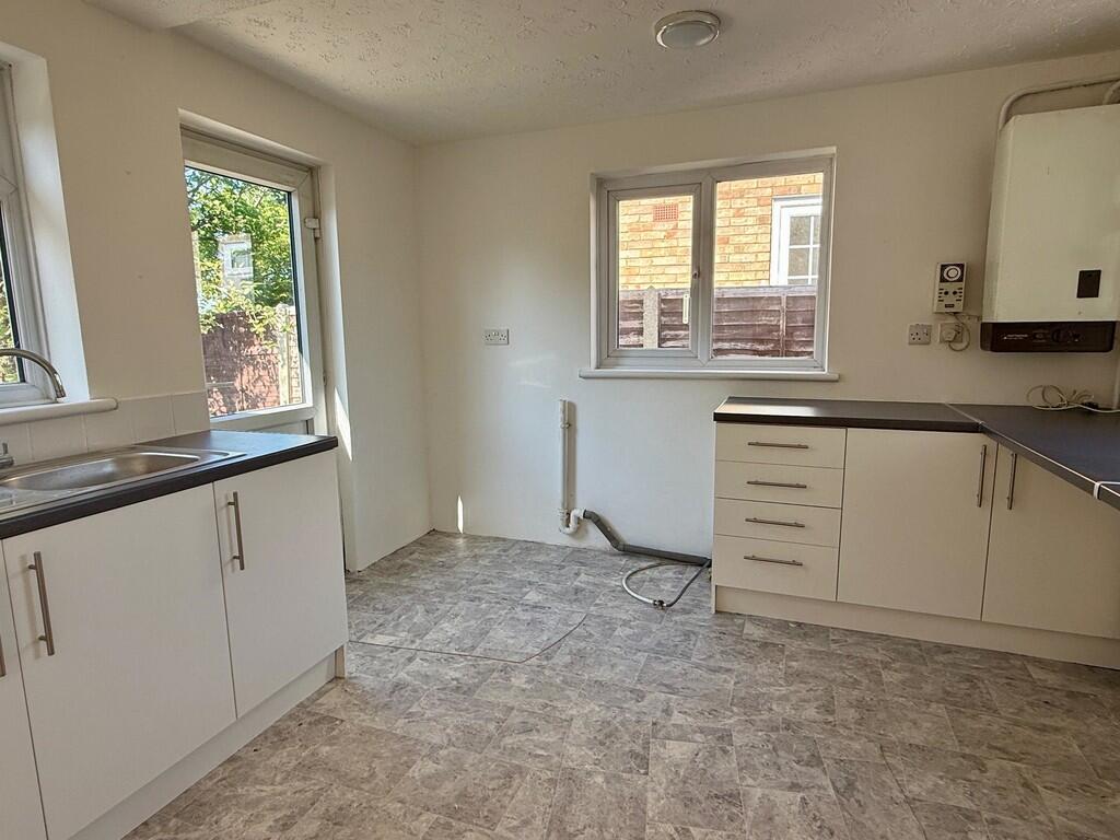 IMG-20250815-WA00...