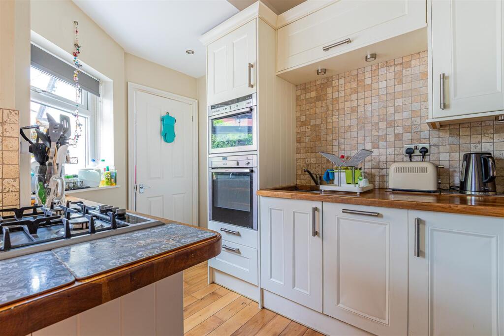 Amesbury Road 47-11.jpg