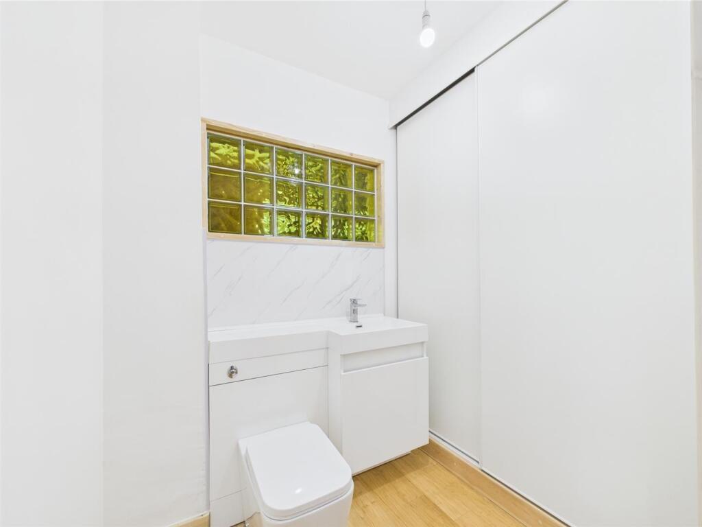 Fitted Guest Cloakroom