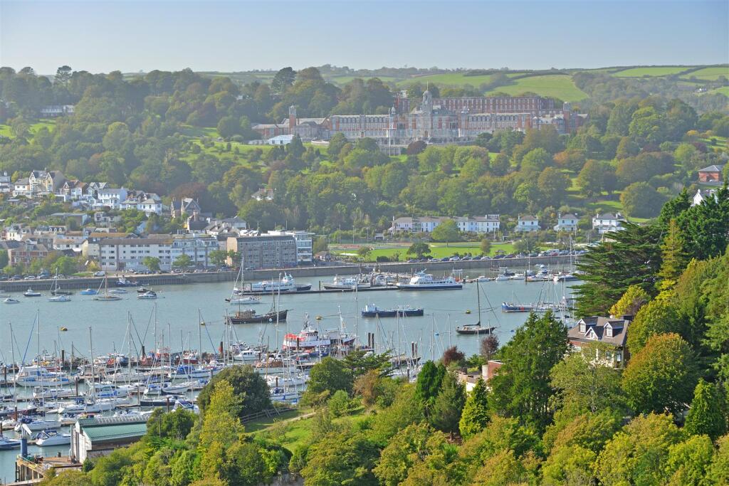 5Britannia View 1.JPG