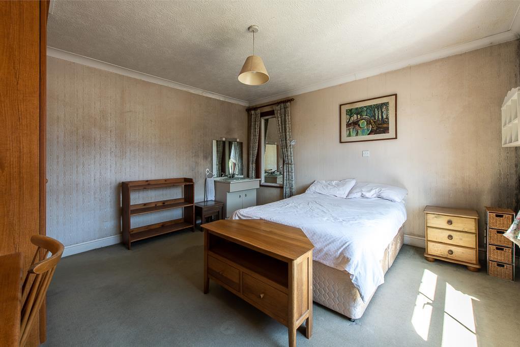 2 victoria av-hi-43.jpg