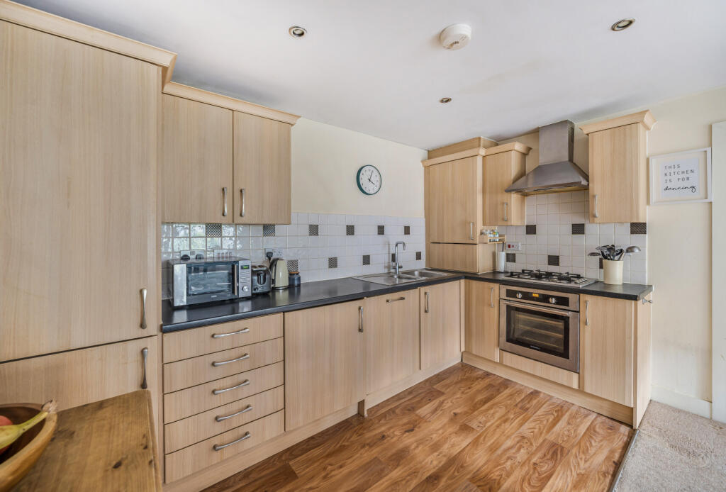 1360011-7-68deb67...