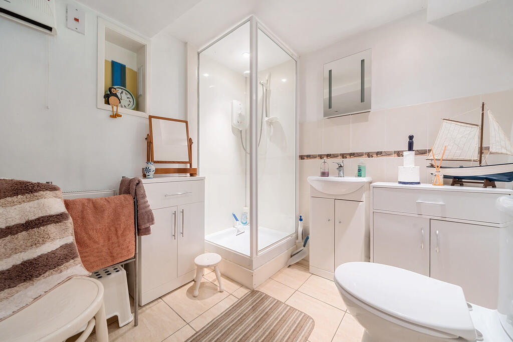 Annex Shower Room