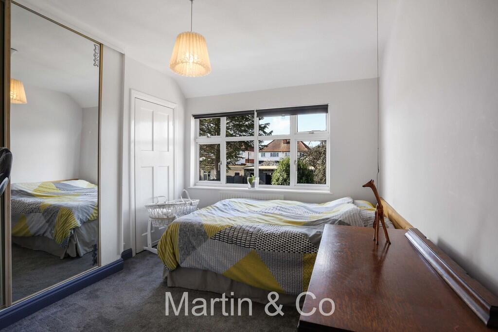 1444213293 - 87 T...