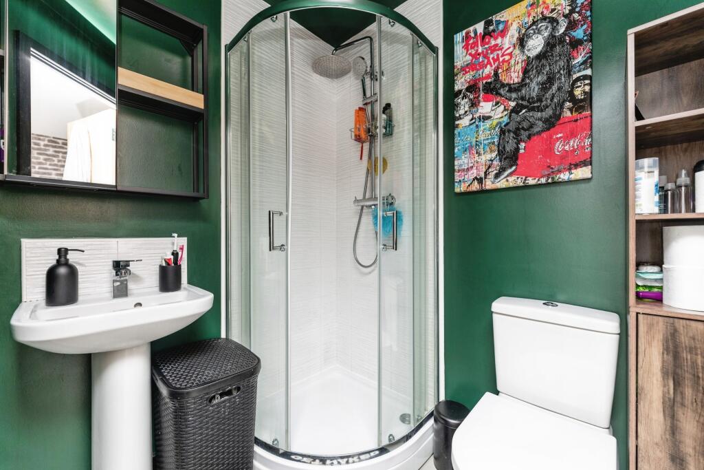 Master En-suite