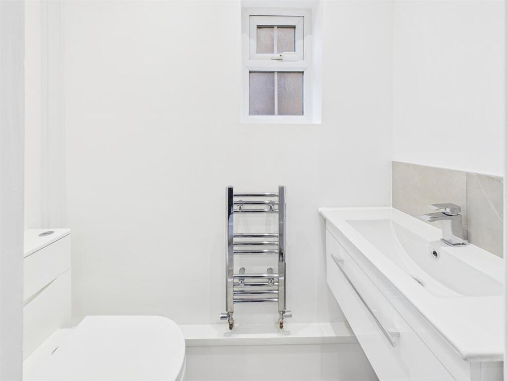 Fitted Guest Cloakroom