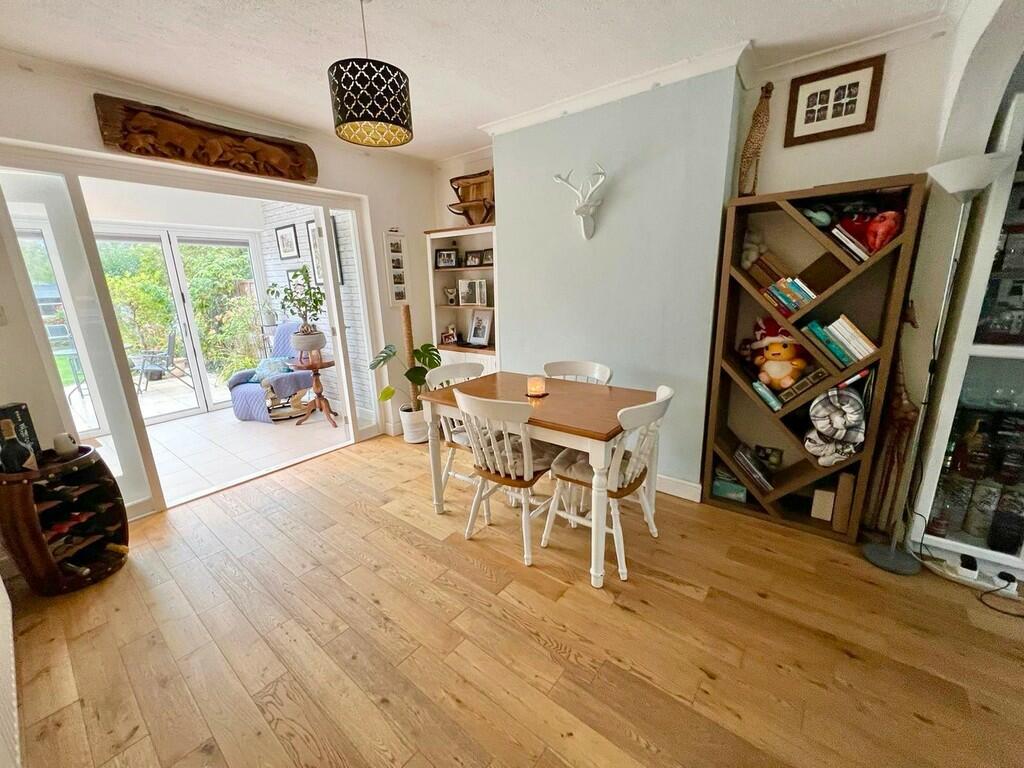 IMG-20241015-WA01...