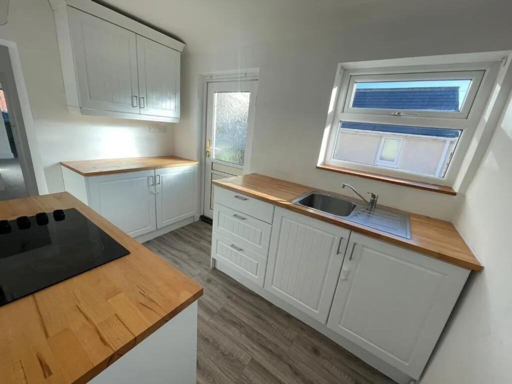 Smiths Terrace, Easington Lane, DH5