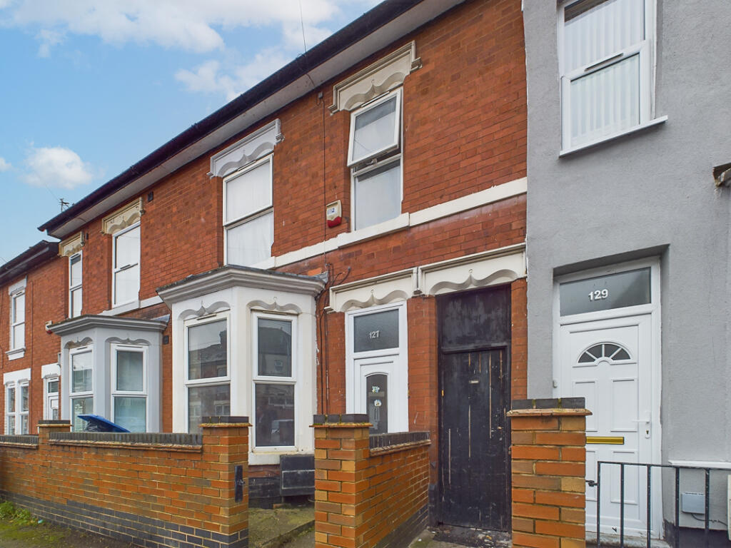 CAM03860G0-PR0112-STILL010-Edit