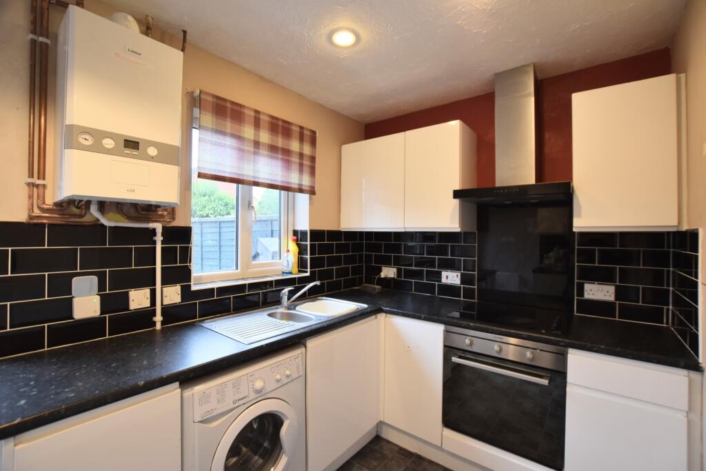 30 Egerton Gate kitchen