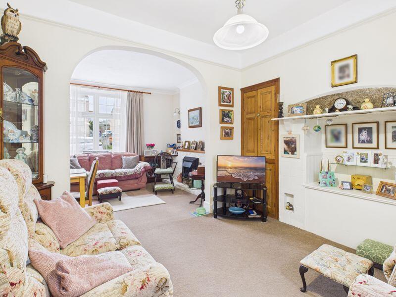 Lounge/dining room