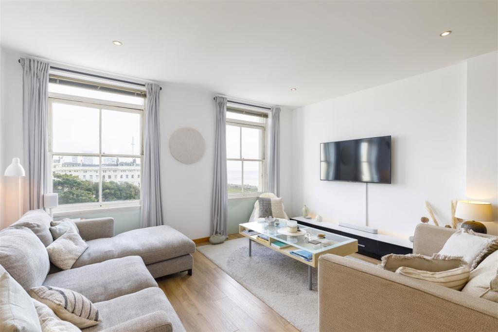 AdelaideCrescent_LargeFiles_8.jpg