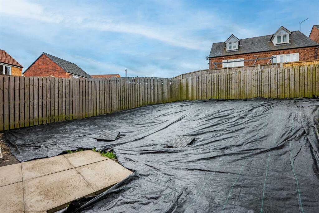 153 Masefield Avenue-14.jpg