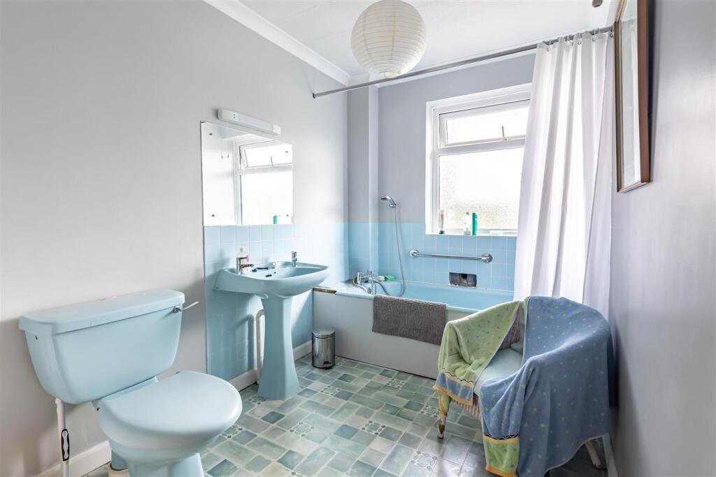 31 Station Ro (8).jpg