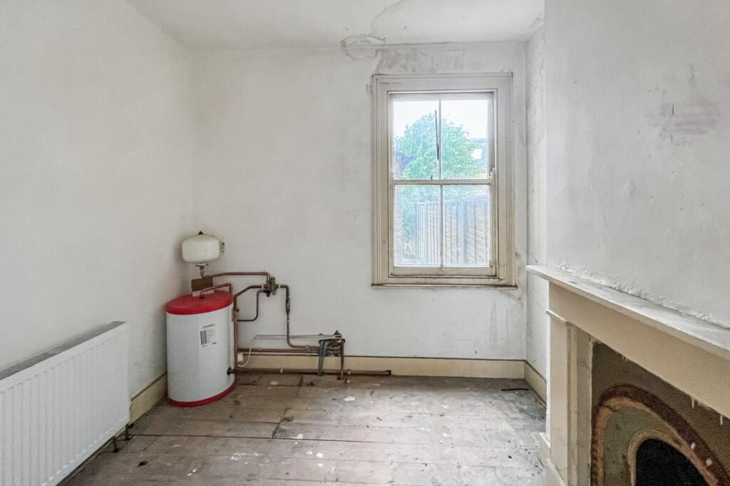 Ground Floor Flat, 35 Ridley Road, Wimbledon, London SW19 1ET