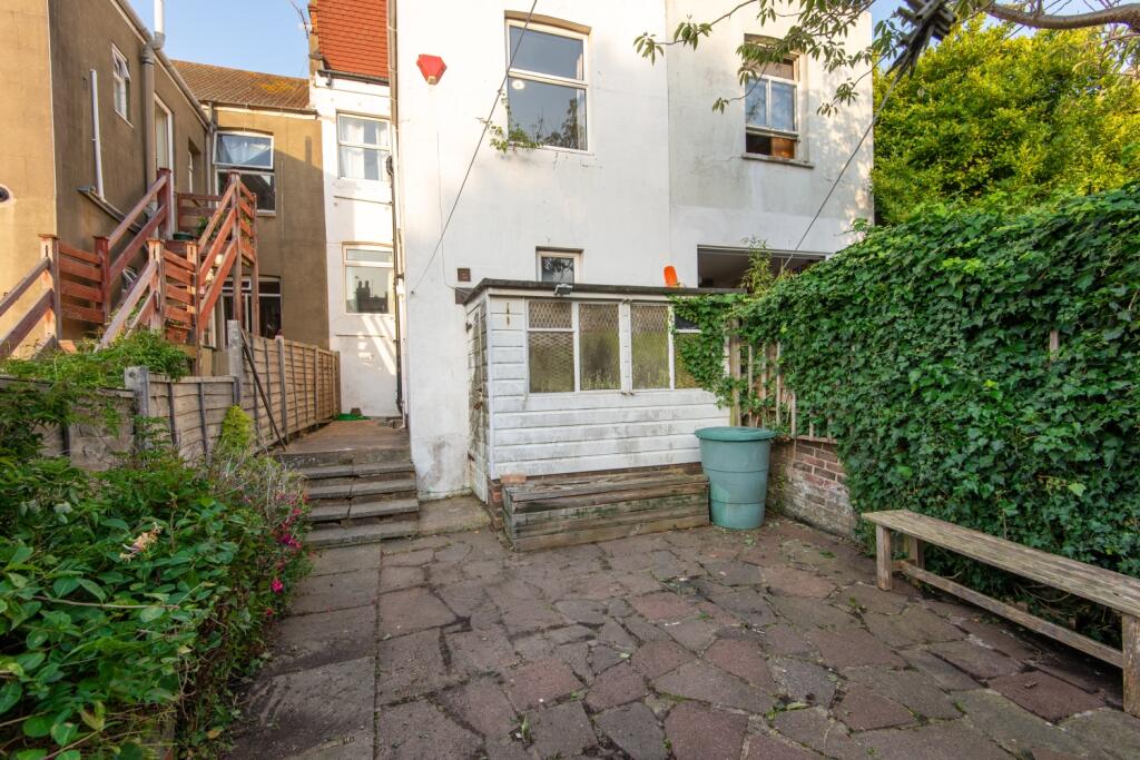 3 Totland Road Garden (1)