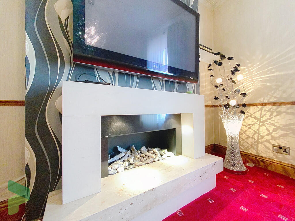 Sitting Room Feat...