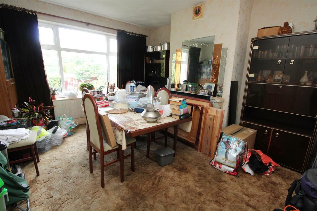 rec 2 /dining room