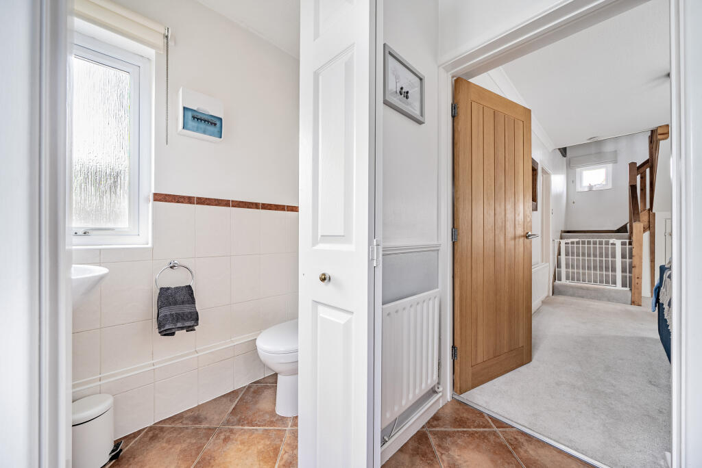 Hall/WC