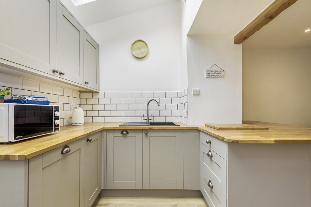 Fitted Kitchen