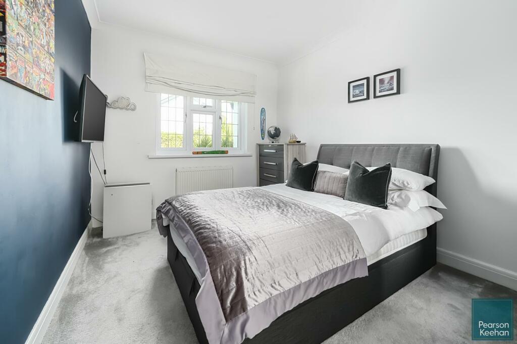 33 Woodruff Ave,BN3 (11).jpg