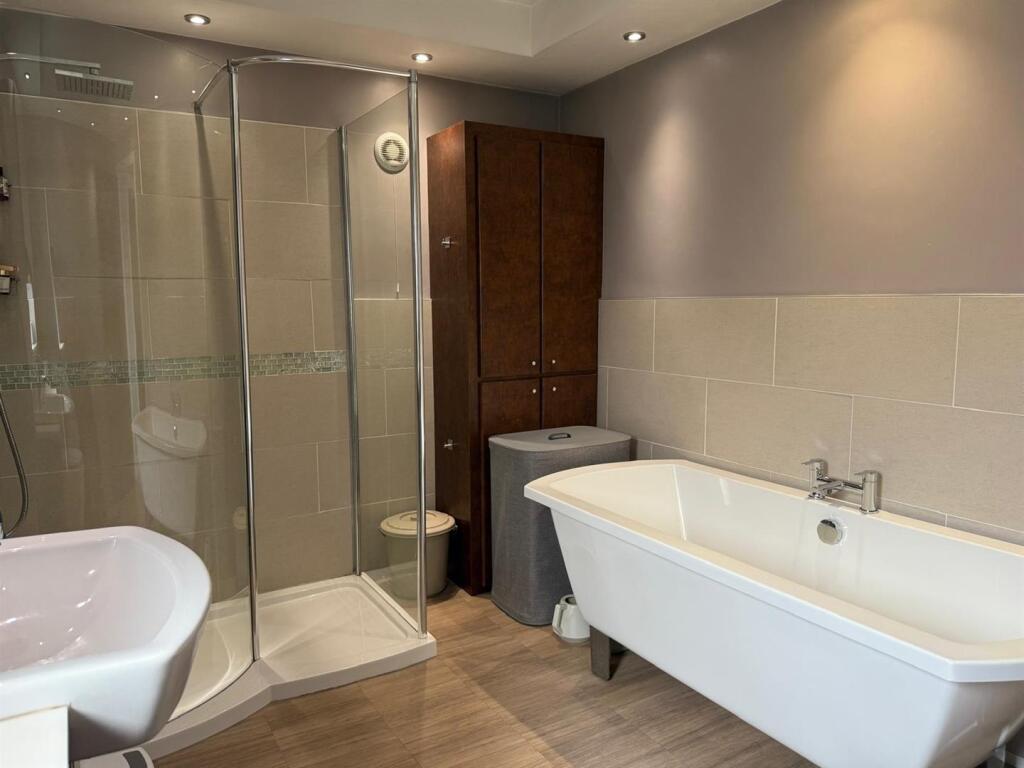 PHOTO-2025-08-21-20-23-44 (18).jpg