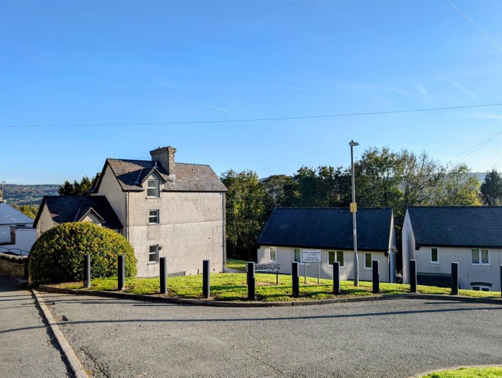 WhatsApp Image 2025-10-17 at 14.42.59_a2297773.jpg