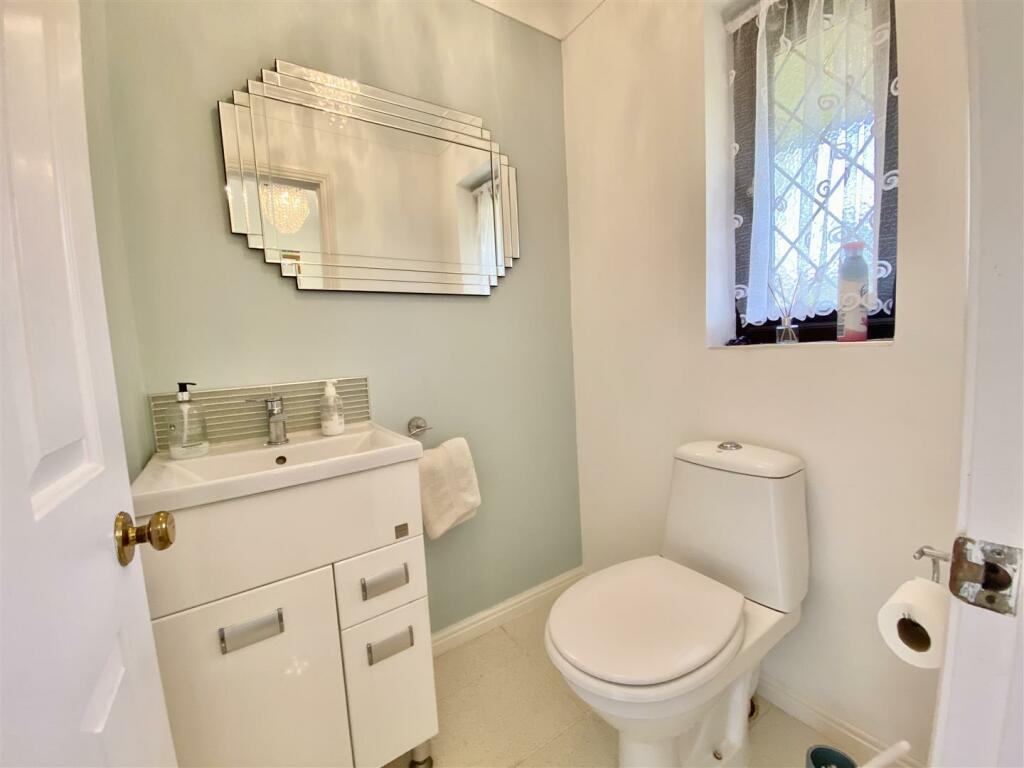 GROUND FLOOR WC